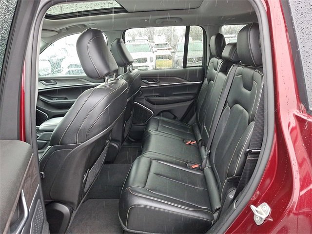 Used 2024 Jeep Grand Cherokee Limited 4xe image 8