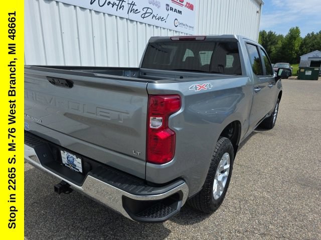 Used 2023 Chevrolet Silverado 1500 LT AWD/4WD image 10