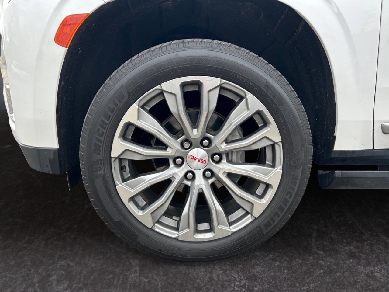 Used 2021 GMC Yukon Denali image 22