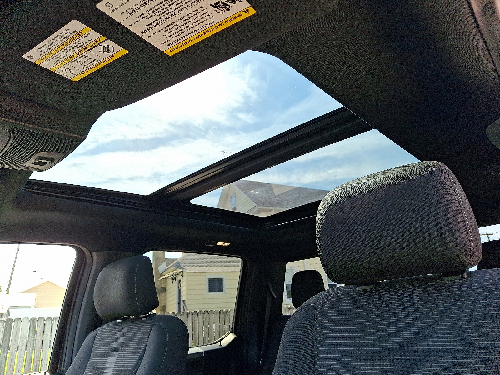 Used 2015 Ford F150 XLT w/ Equipment Group 302A Luxury AWD/4WD image 14