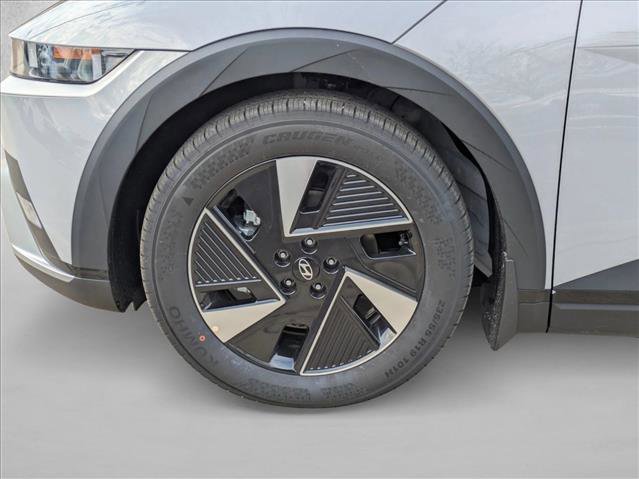 New 2026 Hyundai Ioniq 5 SE image 10