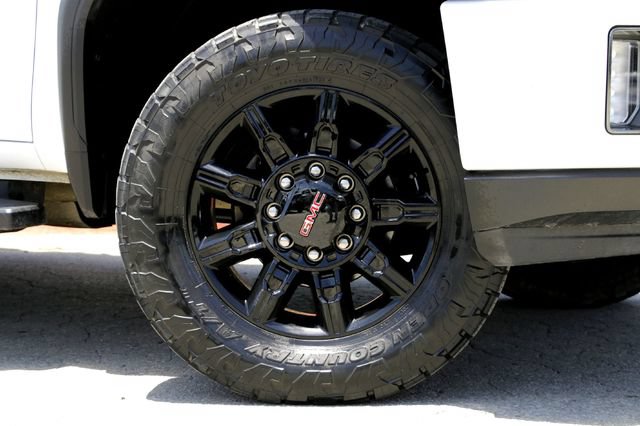 Used 2021 GMC Sierra 2500 AT4 AWD/4WD image 2