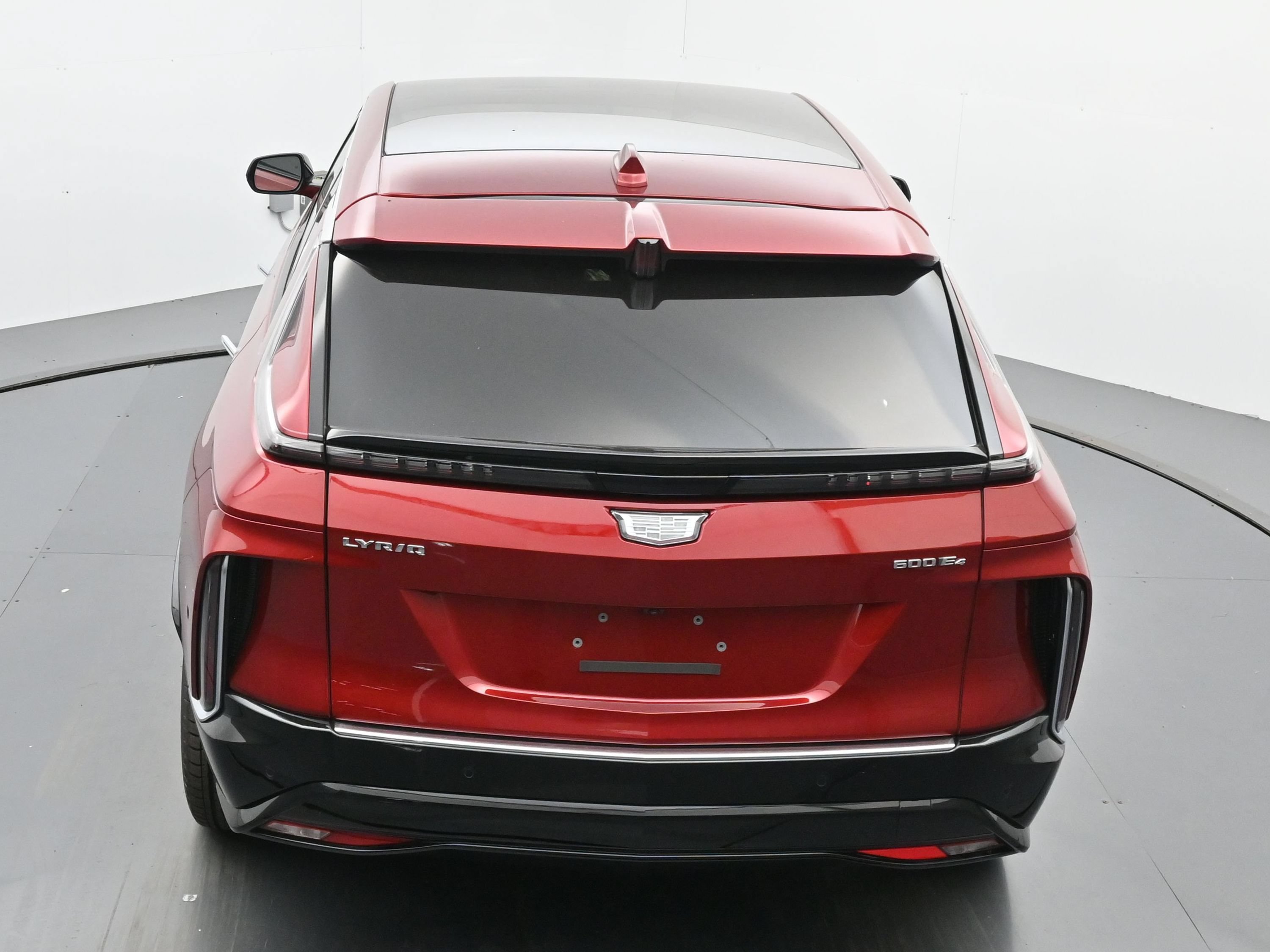 New 2026 Cadillac Lyriq Luxury w/ LPO, Floor Liner Package AWD/4WD image 26