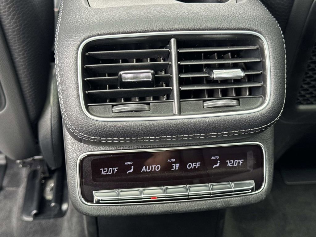 New 2026 Mercedes-Benz GLS 580 4MATIC image 15