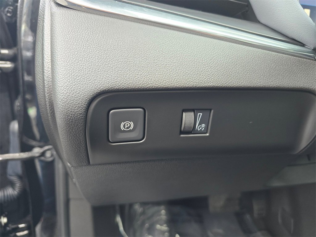 Used 2023 Buick Enclave Essence image 20