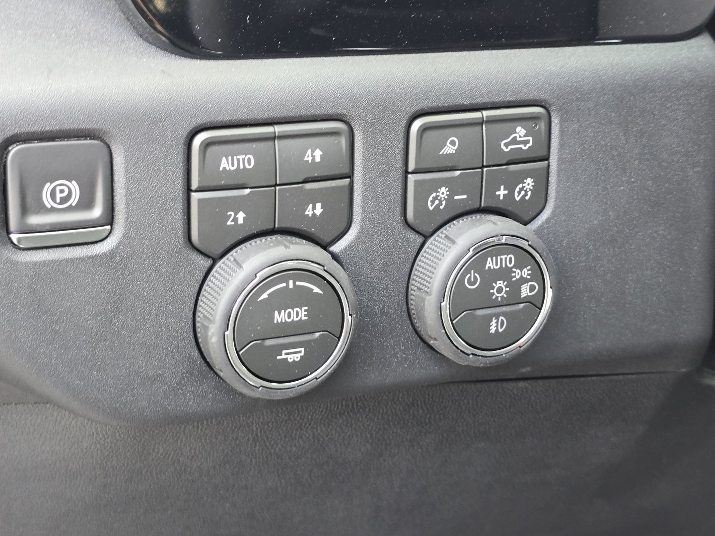 New 2026 Chevrolet Silverado 1500 RST w/ RST All Star Premium Package AWD/4WD image 8