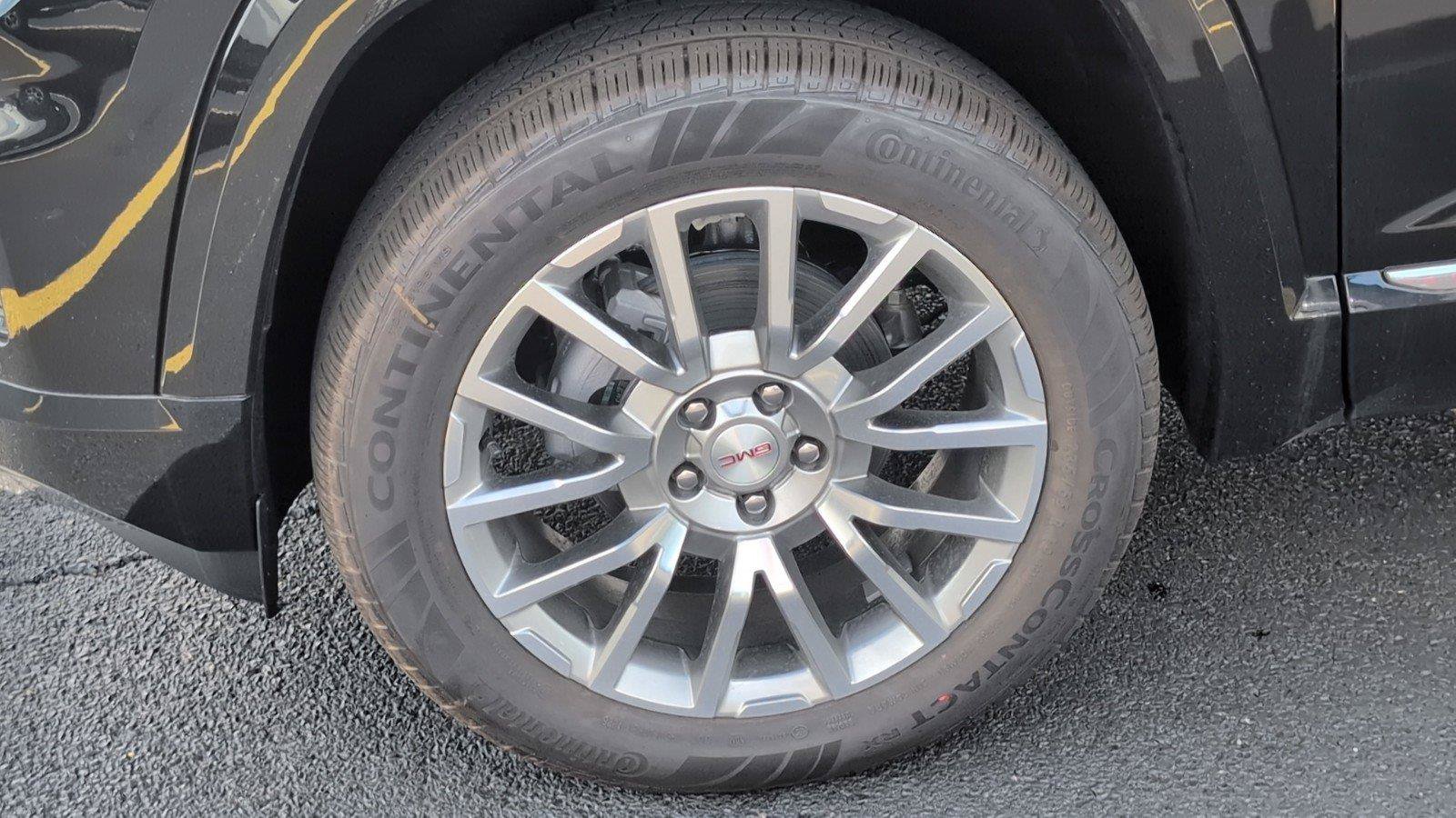 New 2026 GMC Terrain Denali w/ LPO, Floor Liner Package AWD/4WD image 11