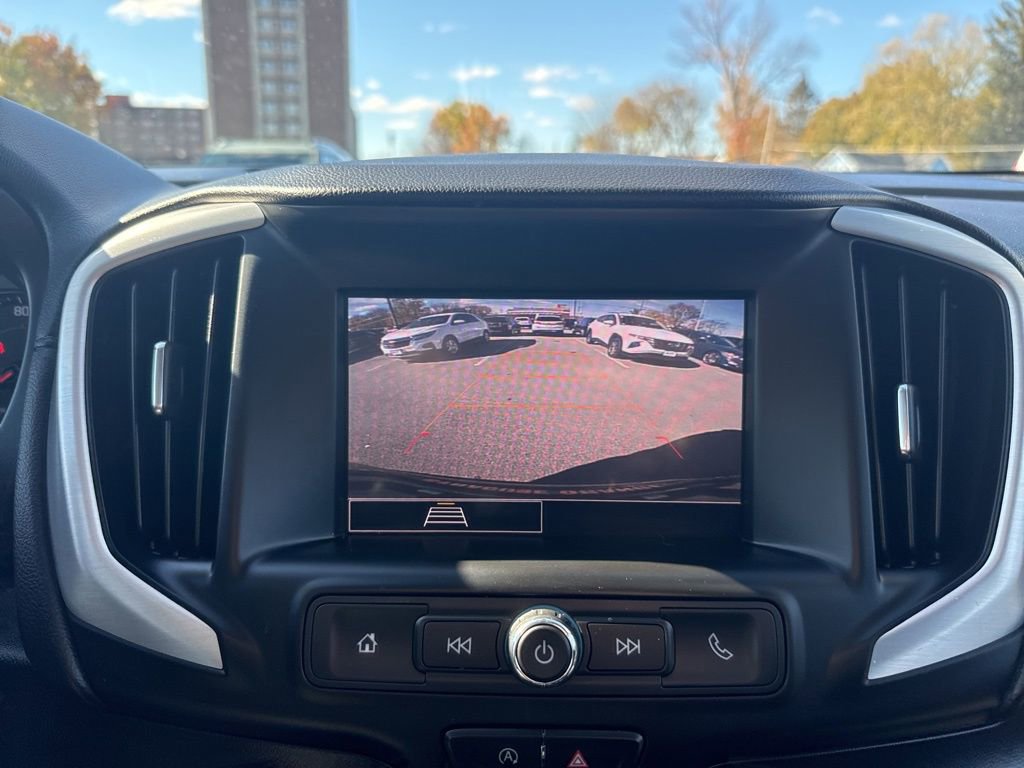 Used 2022 GMC Terrain SLE image 22