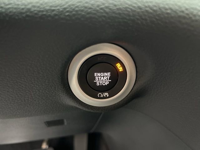 New 2026 Chrysler Pacifica Select image 13