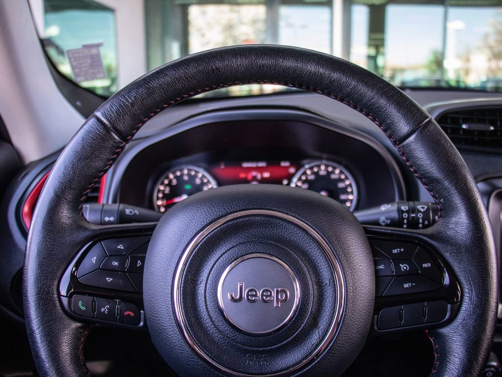 Used 2022 Jeep Renegade Trailhawk image 13