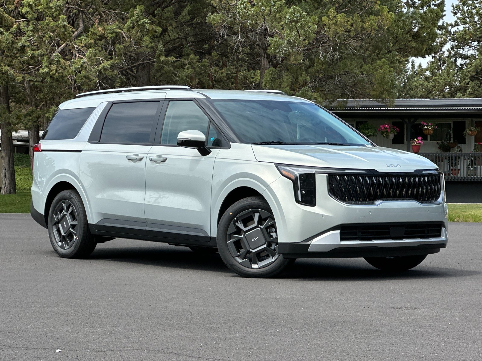 New 2026 Kia Carnival EX FWD image 2