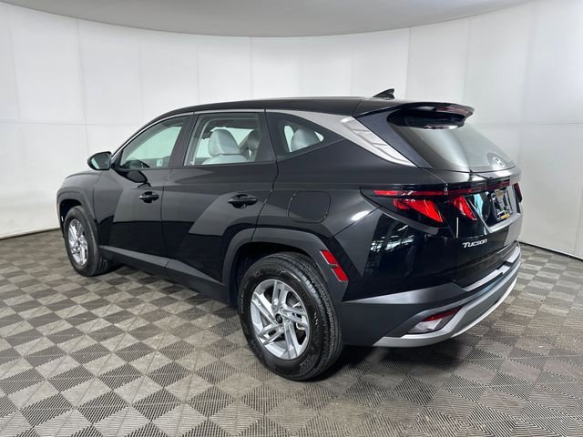 Used 2025 Hyundai Tucson SE AWD/4WD image 5
