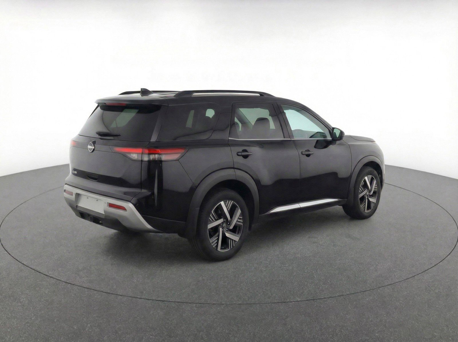 Used 2025 Nissan Kicks SV image 9