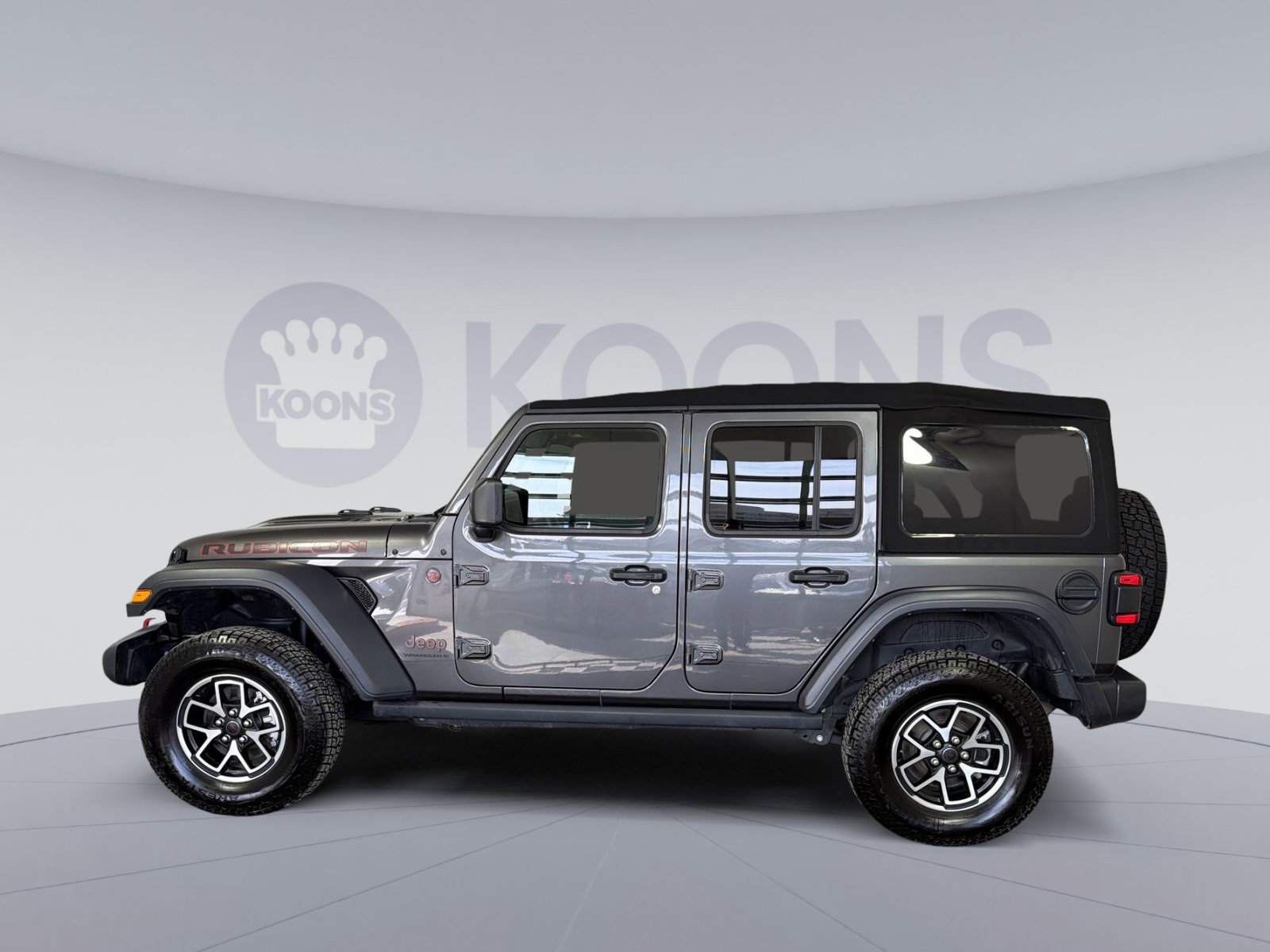 Used 2024 Jeep Wrangler Unlimited Rubicon w/ Convenience Group image 2