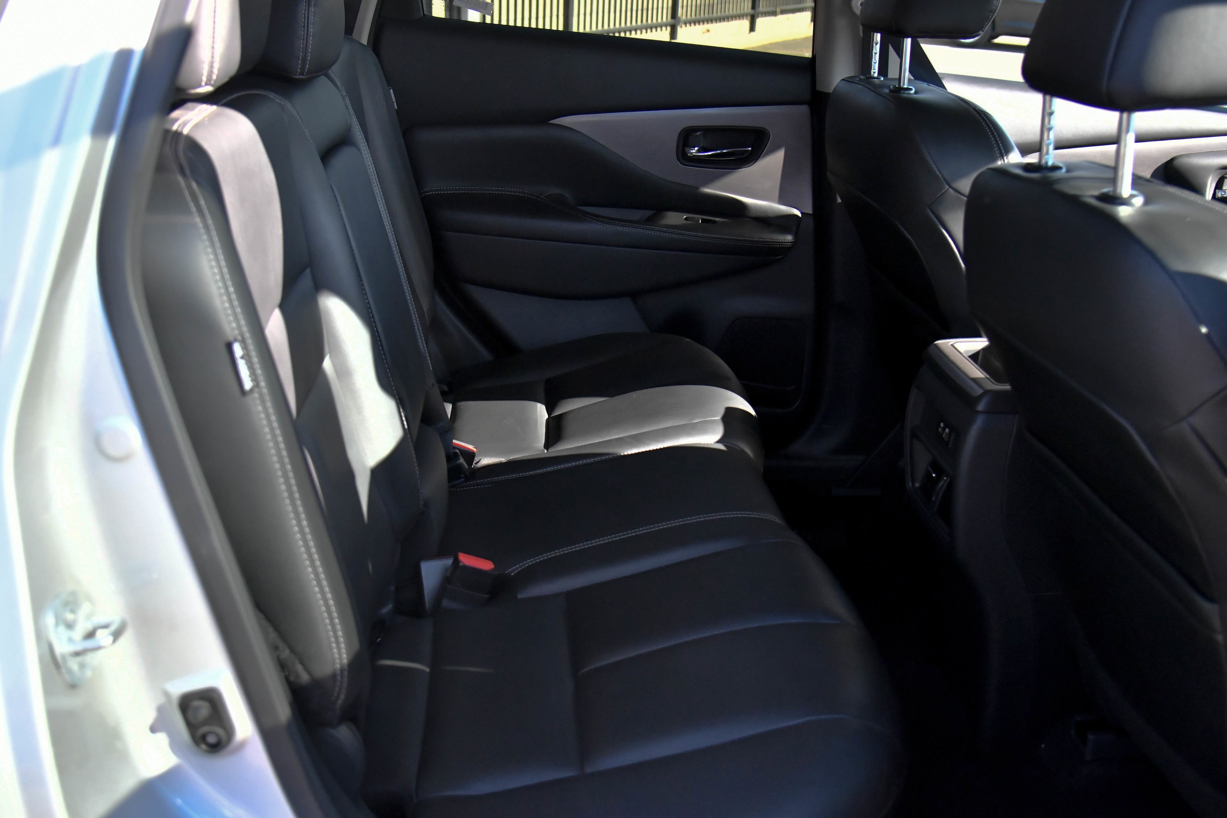 Used 2023 Nissan Murano SV image 40