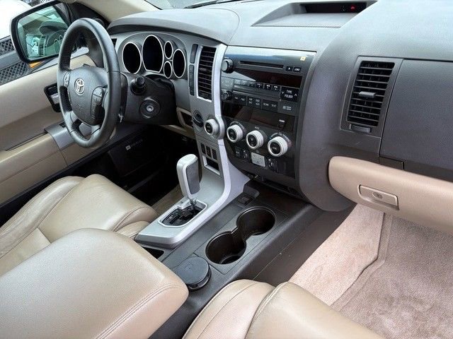 Used 2008 Toyota Sequoia Limited image 43