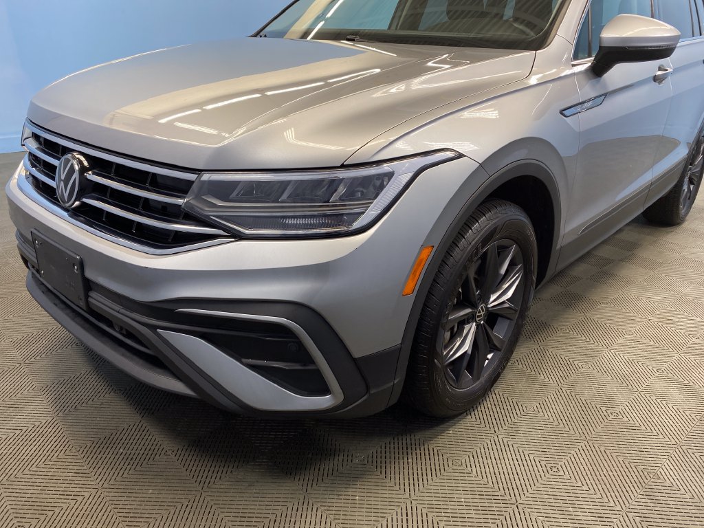 Used 2023 Volkswagen Tiguan SE AWD/4WD image 47