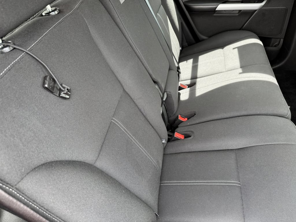 Used 2013 Ford Edge SE FWD image 26
