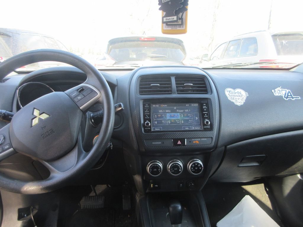 Used 2020 Mitsubishi Outlander Sport ES FWD image 12