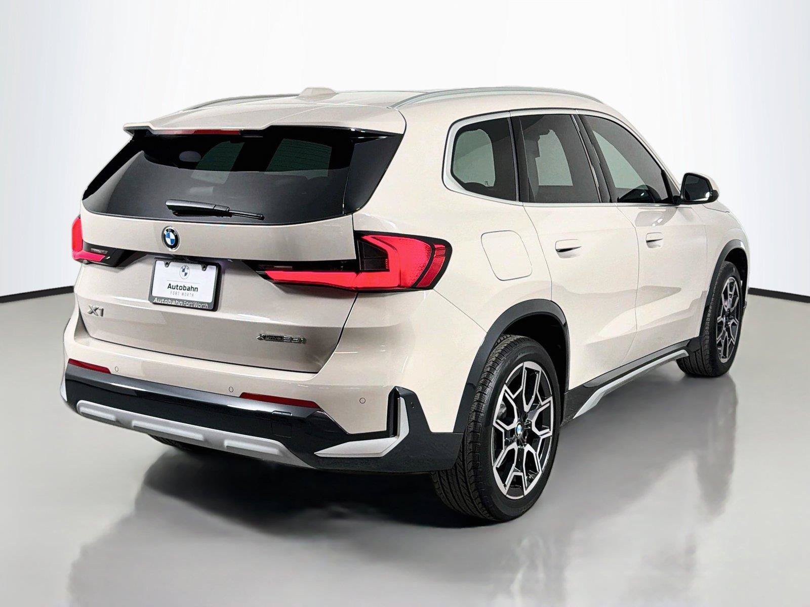 New 2026 BMW X1 xDrive28i w/ Convenience Package AWD/4WD image 5