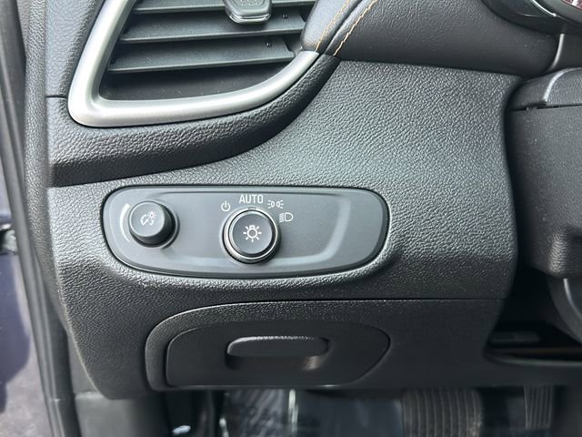 Used 2018 Chevrolet Trax LS image 21