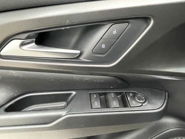 New 2026 Chevrolet Equinox EV LT image 9