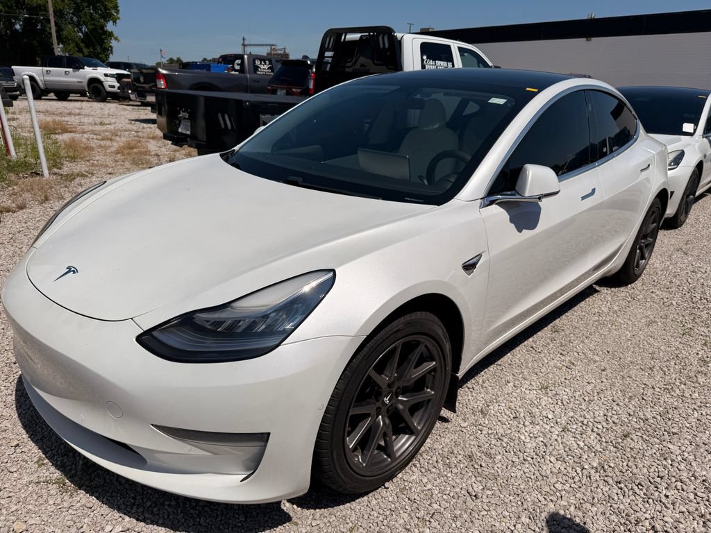 Used 2020 Tesla Model 3 Standard Range Plus RWD image 21