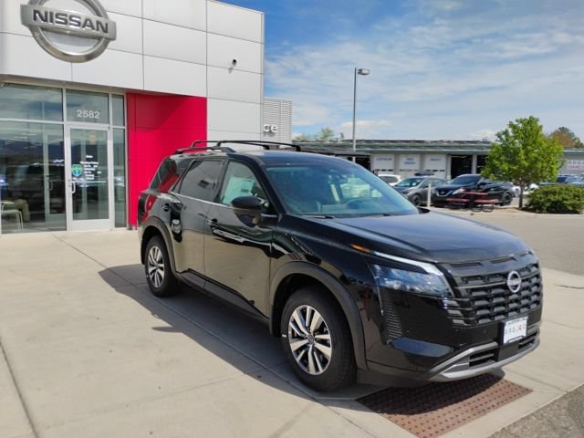 New 2026 Nissan Pathfinder SL AWD/4WD image 3