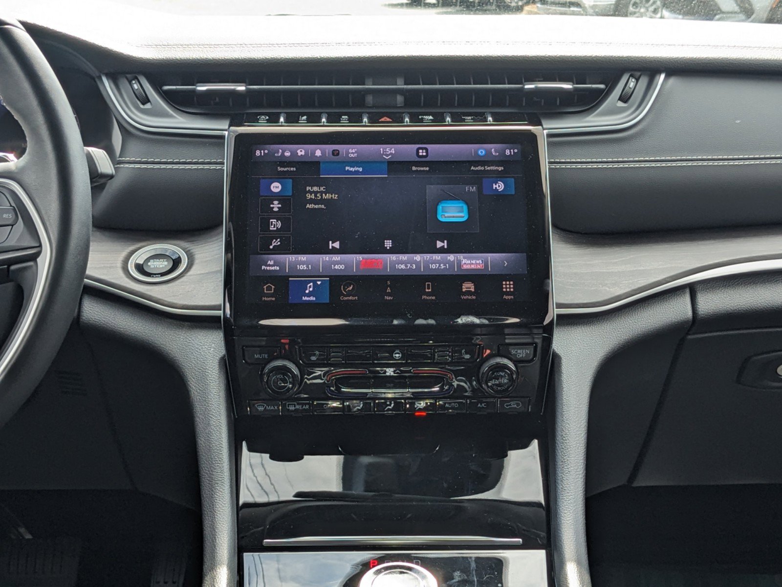 Used 2022 Jeep Grand Cherokee Limited image 19