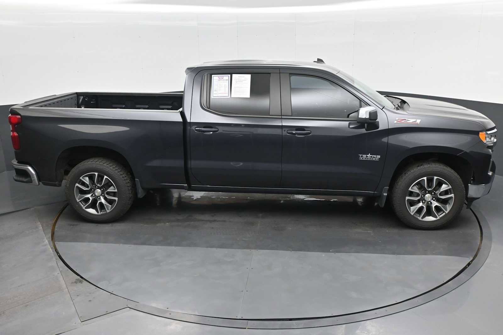 Used 2024 Chevrolet Silverado 1500 LT w/ Texas Edition Plus image 28