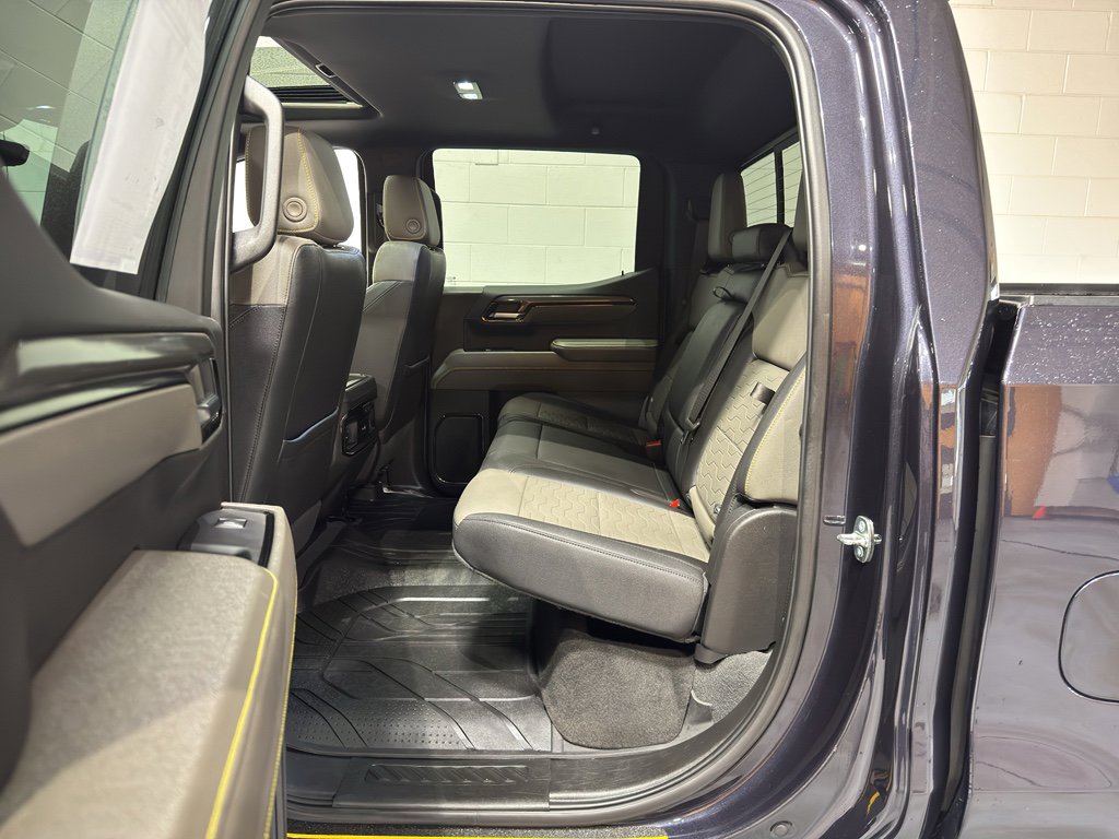 Used 2023 Chevrolet Silverado 1500 ZR2 w/ Technology Package AWD/4WD image 13