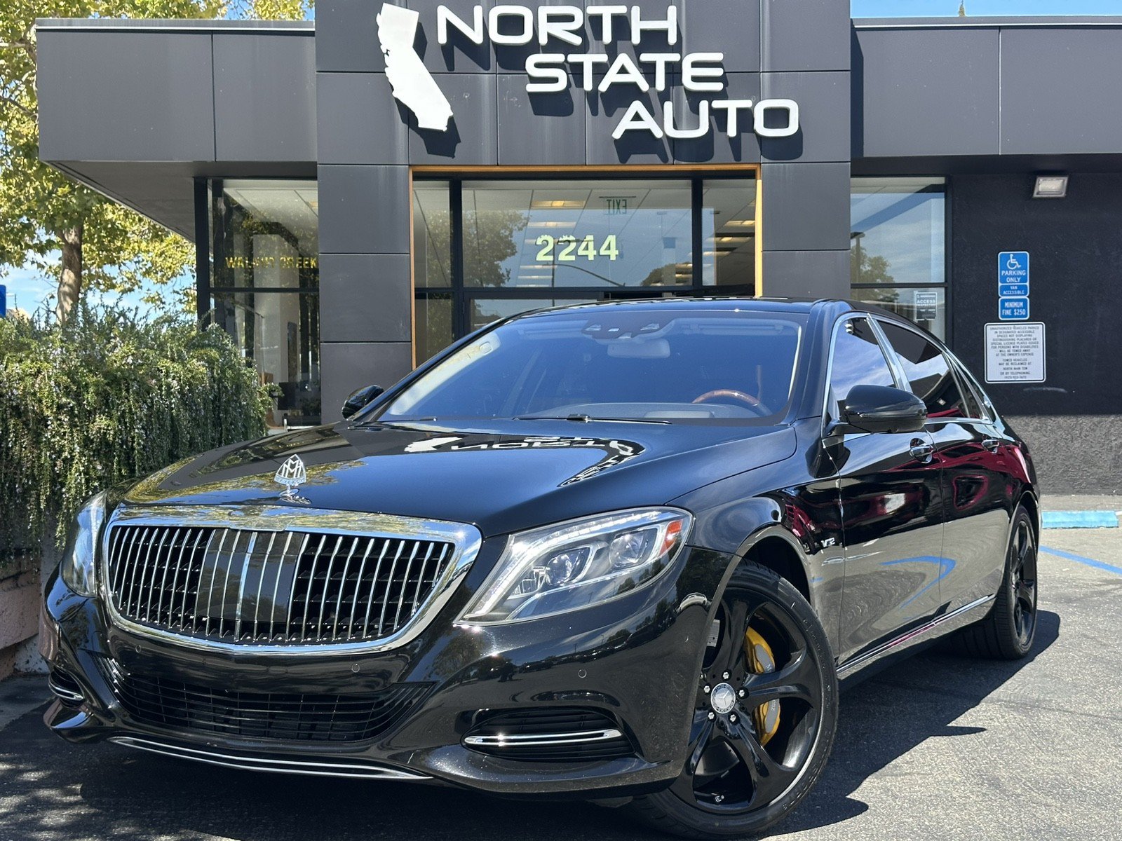 Used 2016 Mercedes-Benz Maybach S 600 image 2