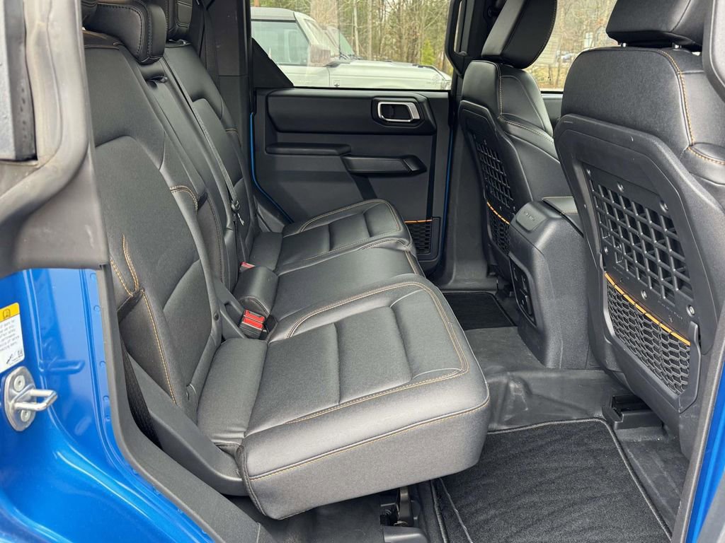 Used 2024 Ford Bronco Badlands image 15