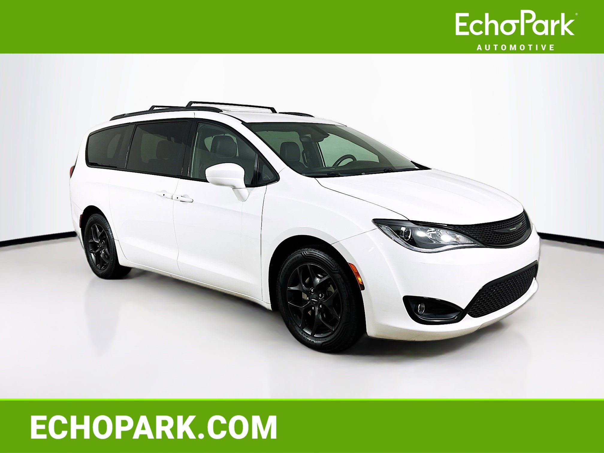 Used 2018 Chrysler Pacifica Touring-L w/ Premium Audio Group FWD image 1