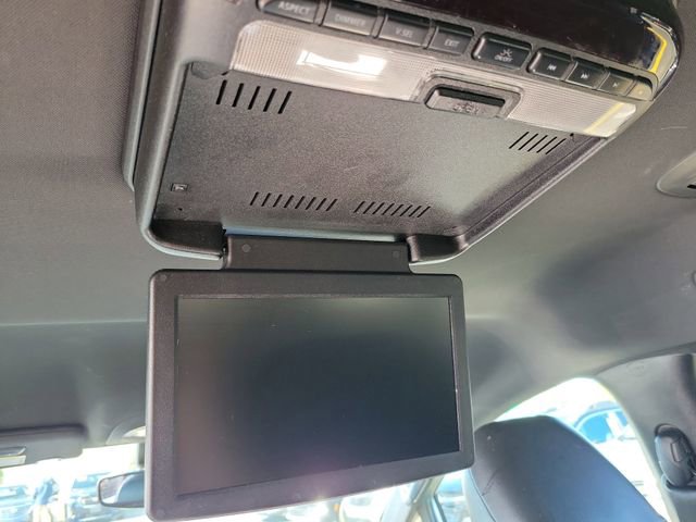 Used 2019 Chrysler Pacifica Touring Plus w/ S Appearance Package FWD image 10