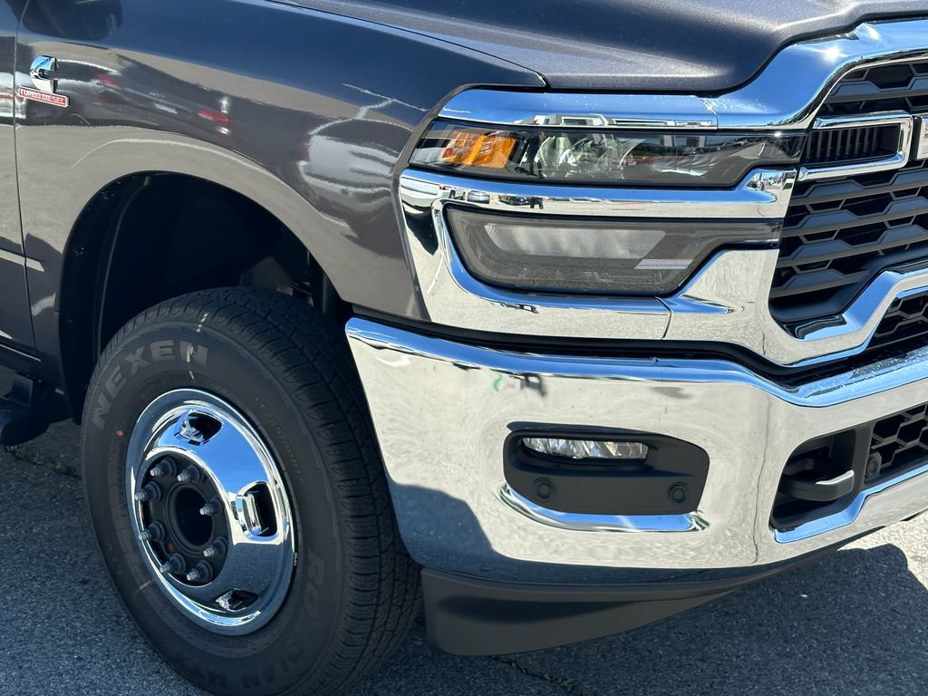 New 2026 RAM 3500 Tradesman AWD/4WD image 13
