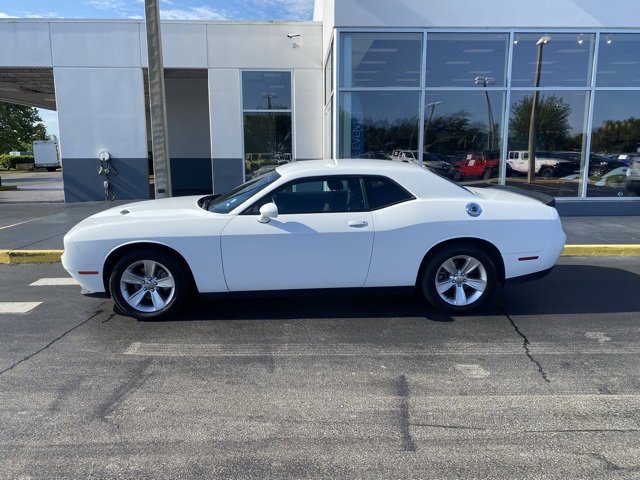 Used 2023 Dodge Challenger SXT image 5