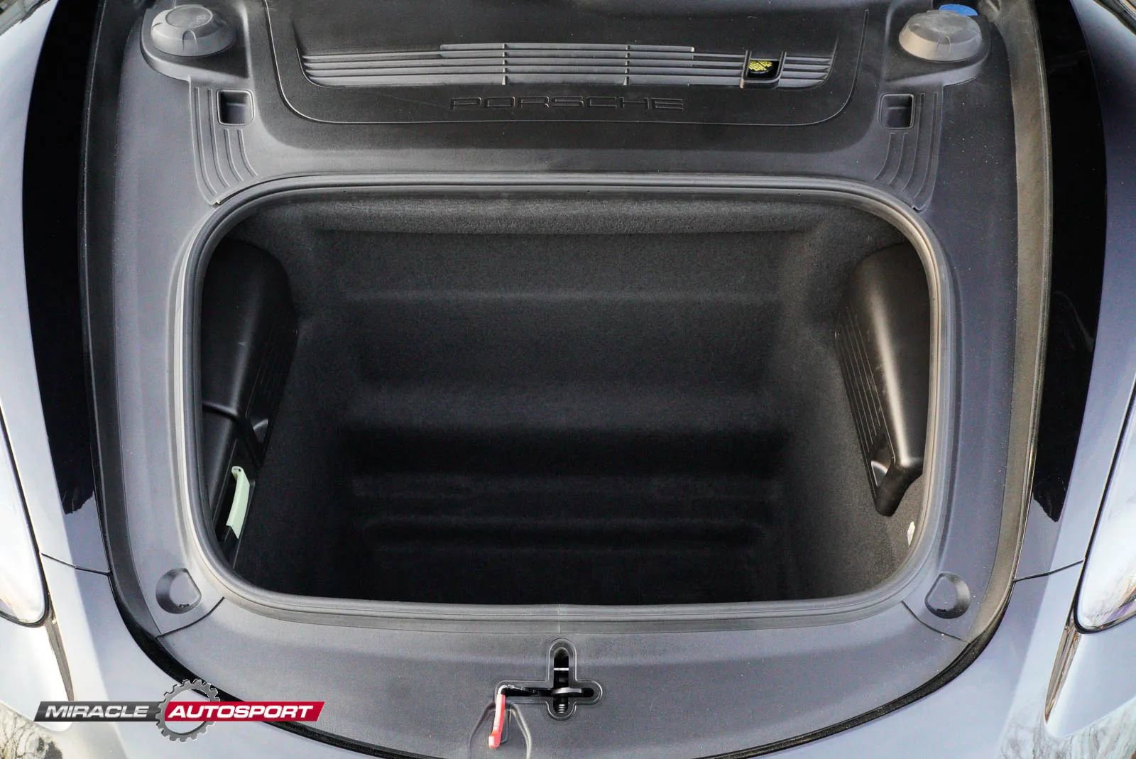 Used 2018 Porsche 718 Cayman image 14