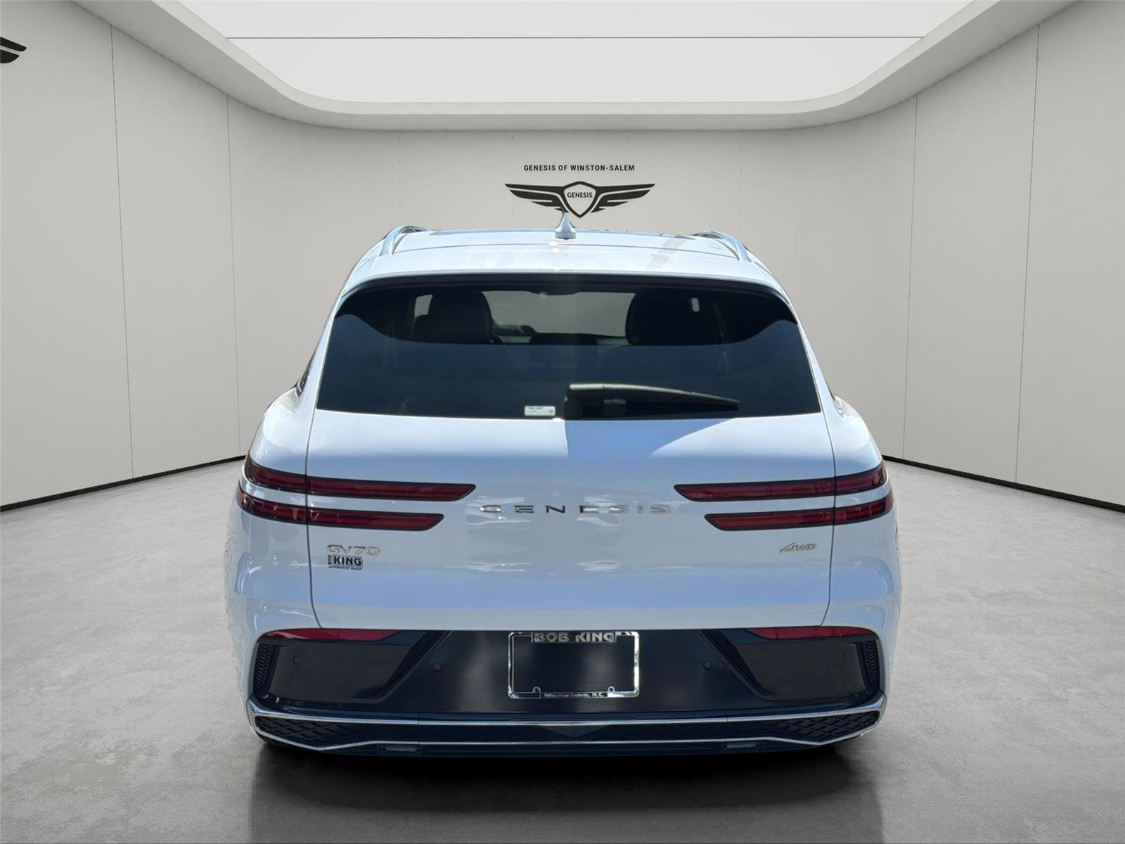 Used 2026 Genesis GV70 2.5T Select image 4