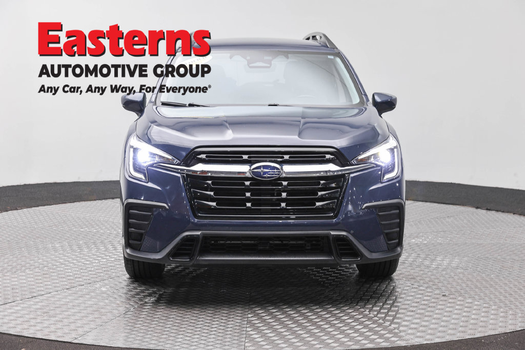 Used 2025 Subaru Ascent Premium AWD/4WD image 4