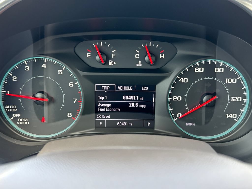 Used 2021 Chevrolet Malibu LT w/ Leather Package FWD image 10