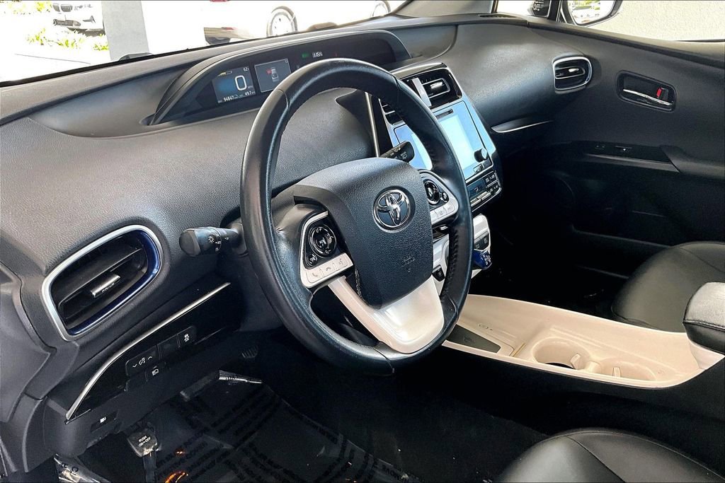 Used 2016 Toyota Prius Three Touring image 17