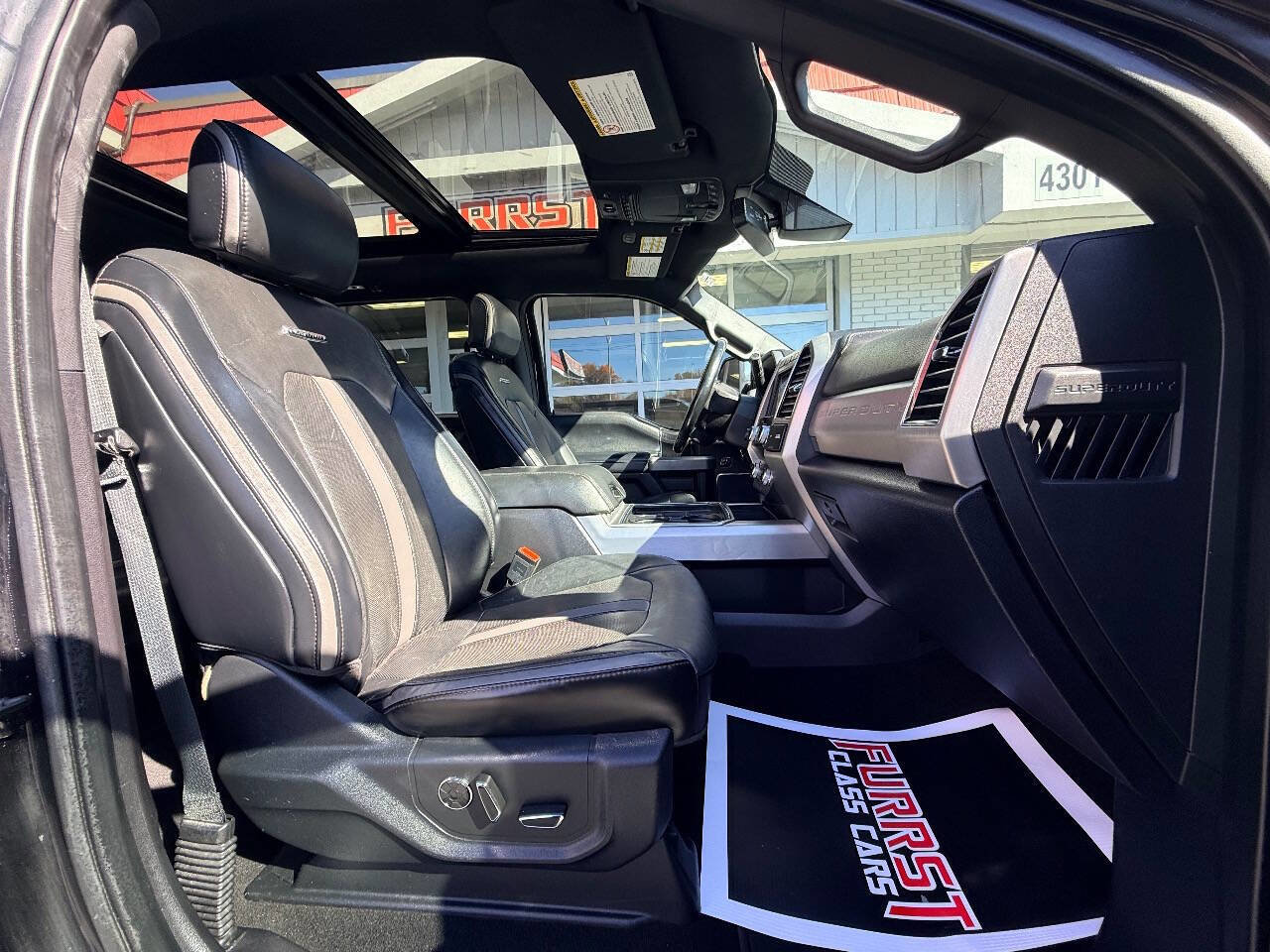 Used 2019 Ford F250 Platinum w/ Platinum Ultimate Package image 39