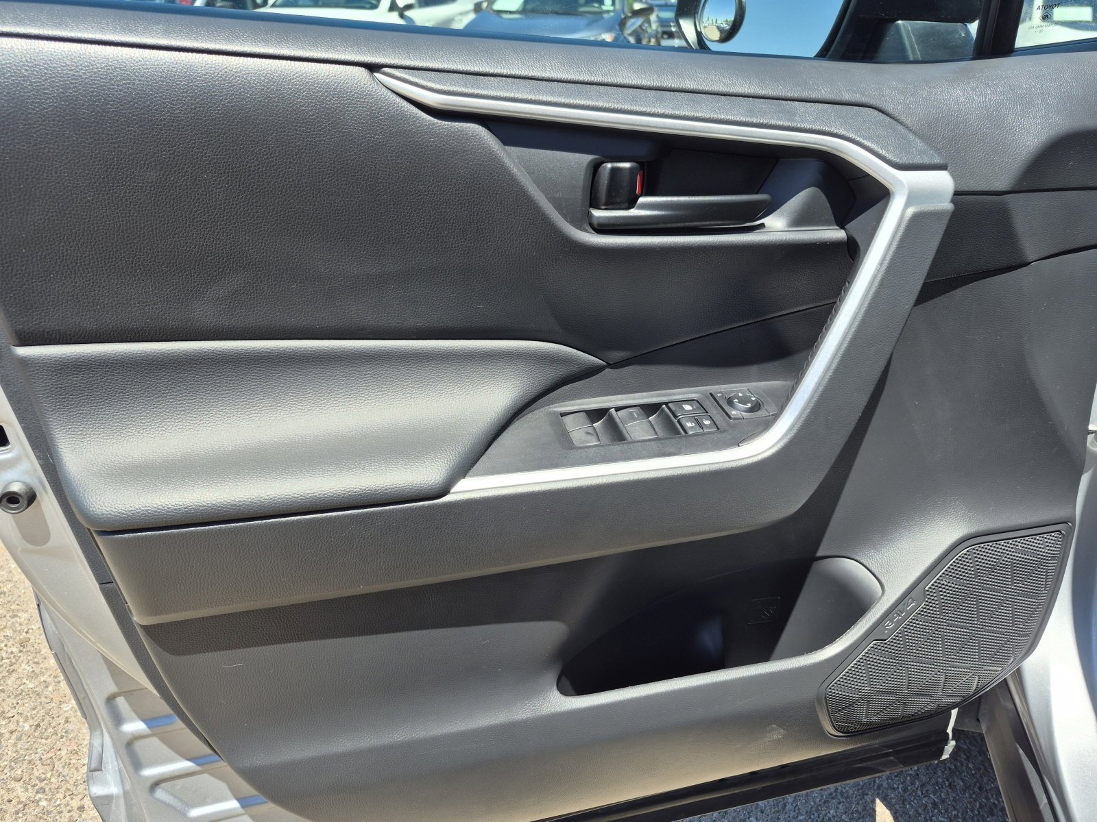 Certified 2023 Toyota RAV4 LE AWD/4WD image 15