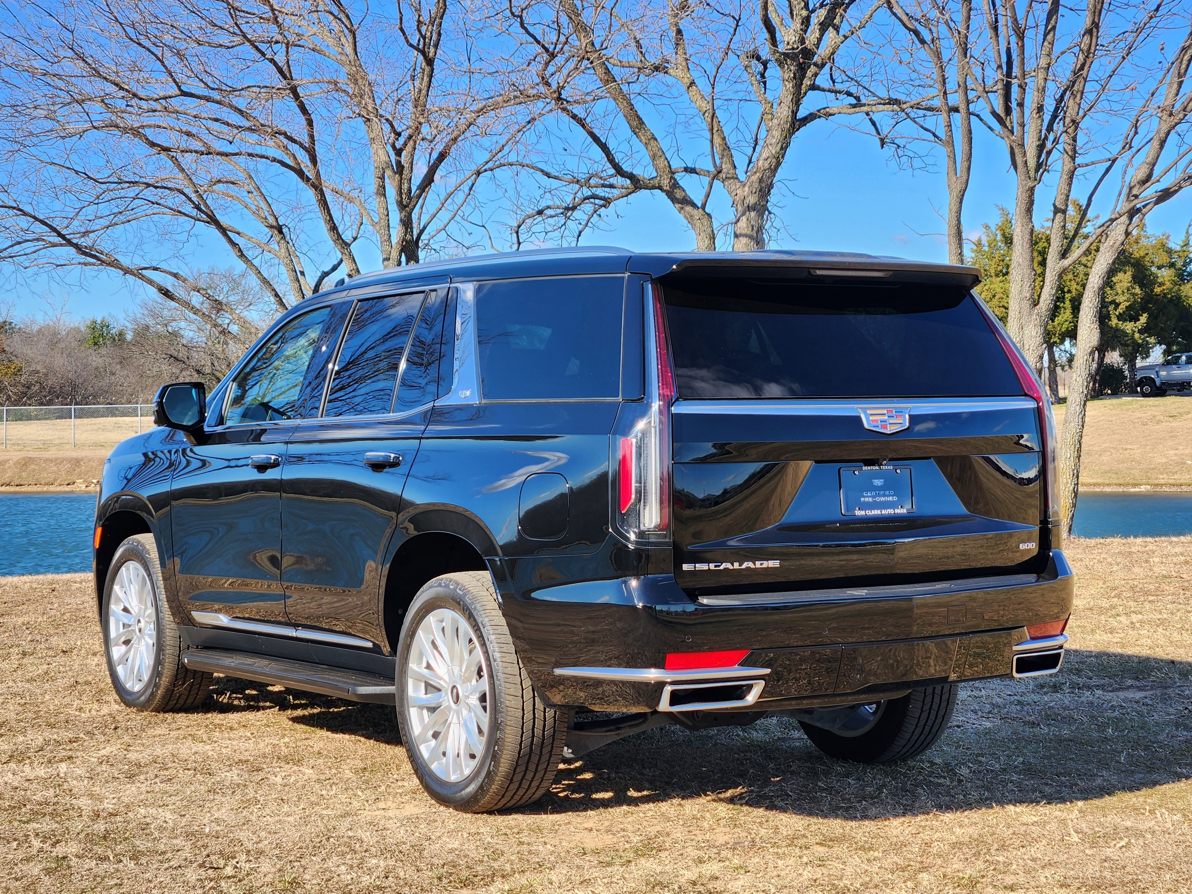 Certified 2021 Cadillac Escalade Luxury image 5