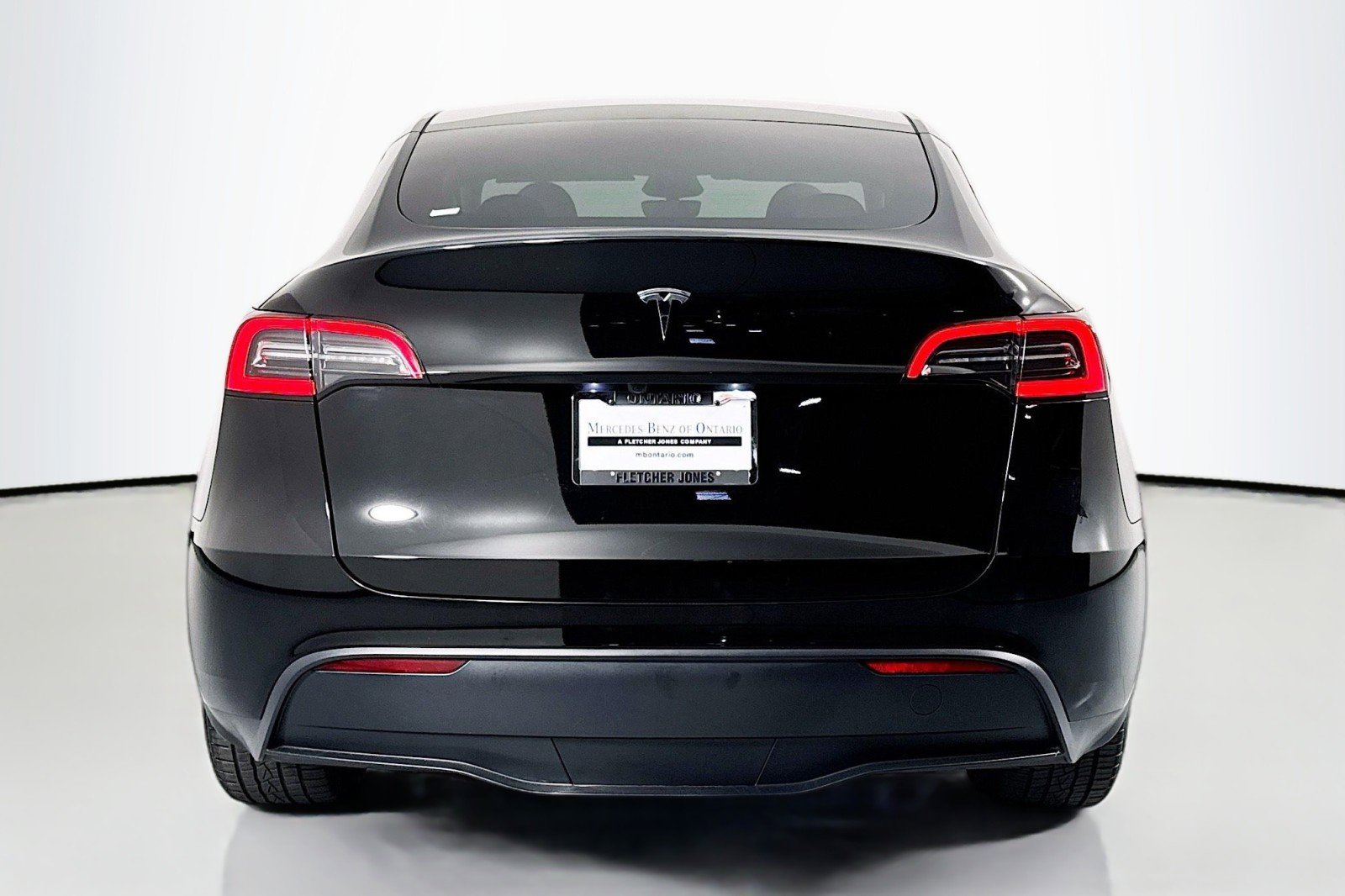 Used 2024 Tesla Model Y Long Range image 3
