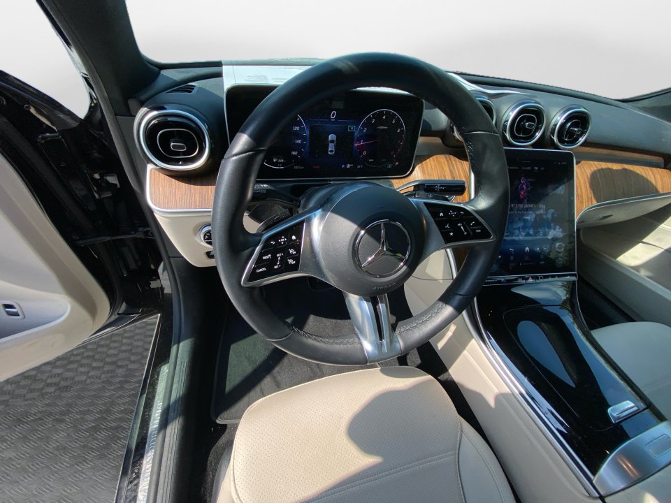 Used 2023 Mercedes-Benz C 300 4MATIC Sedan image 10