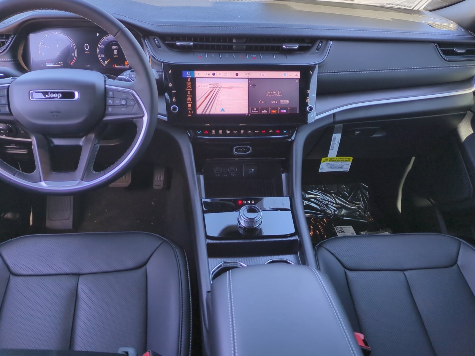 New 2026 Jeep Grand Cherokee Limited w/ Luxury Tech Group II RWD image 20
