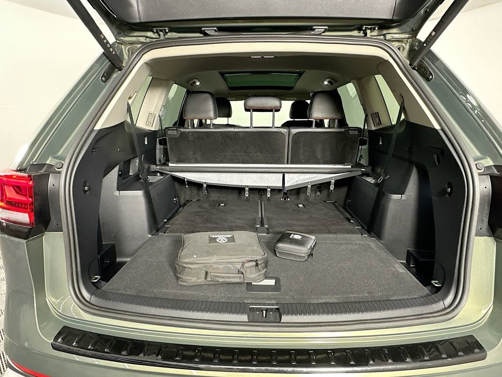 Used 2025 Volkswagen Atlas Peak Edition SE AWD/4WD image 27
