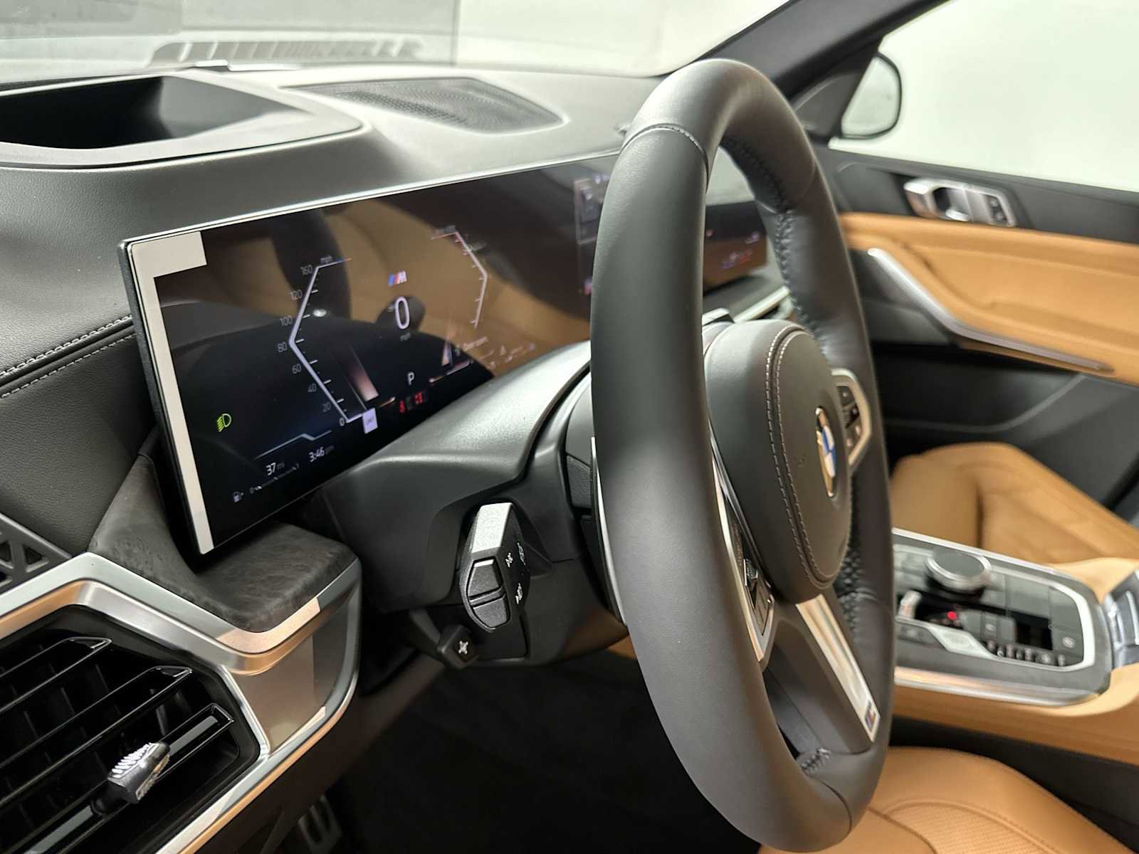 New 2026 BMW X5 xDrive40i w/ M Sport Package image 15